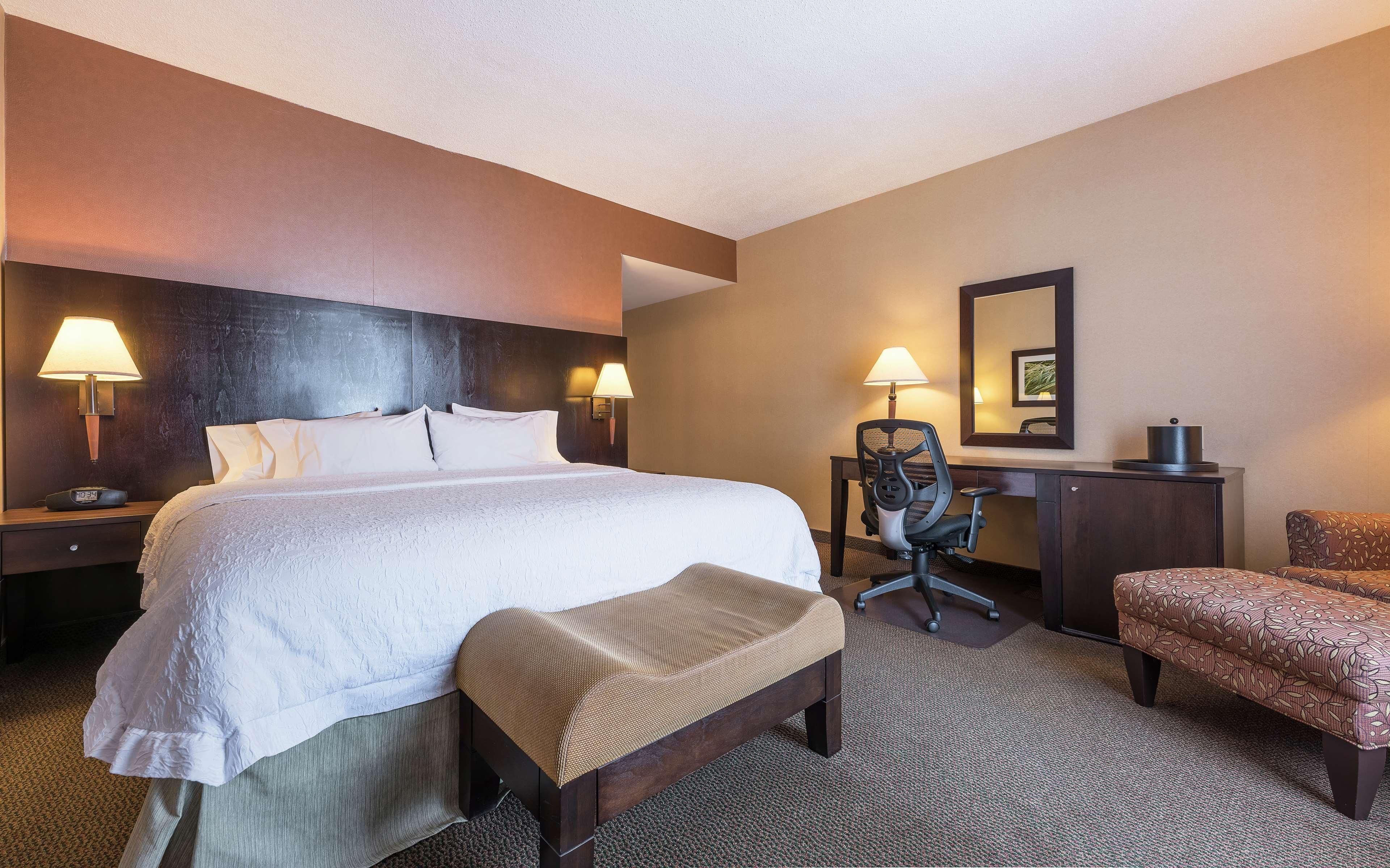 Hampton Inn & Suites By Hilton Монктон Екстер'єр фото
