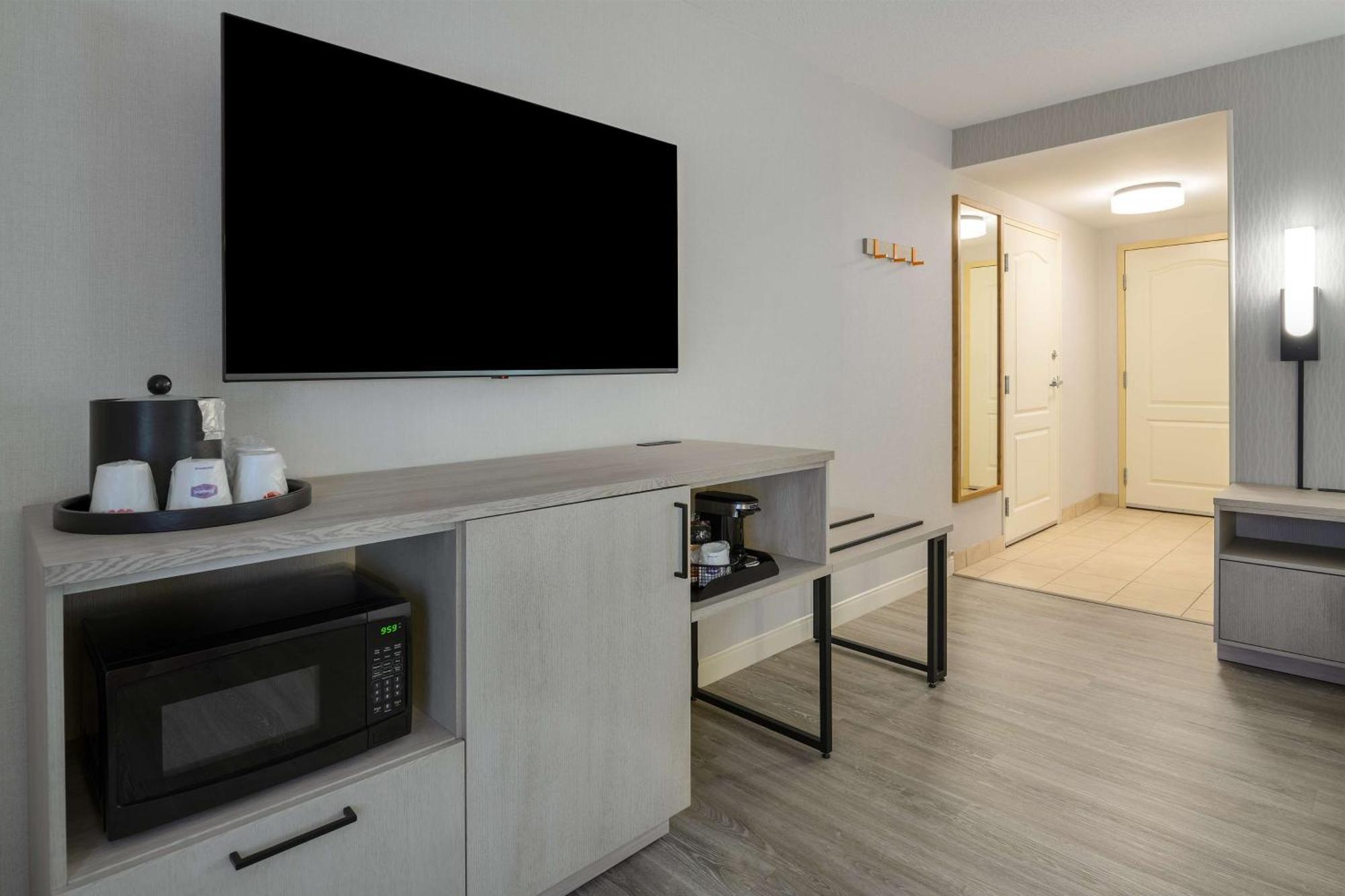 Hampton Inn & Suites By Hilton Монктон Екстер'єр фото