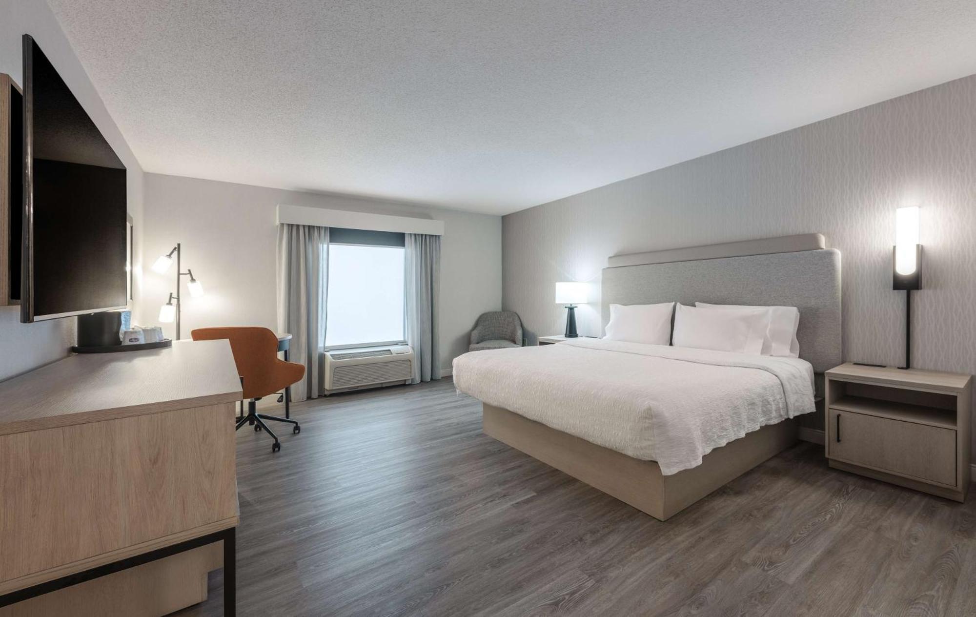 Hampton Inn & Suites By Hilton Монктон Екстер'єр фото