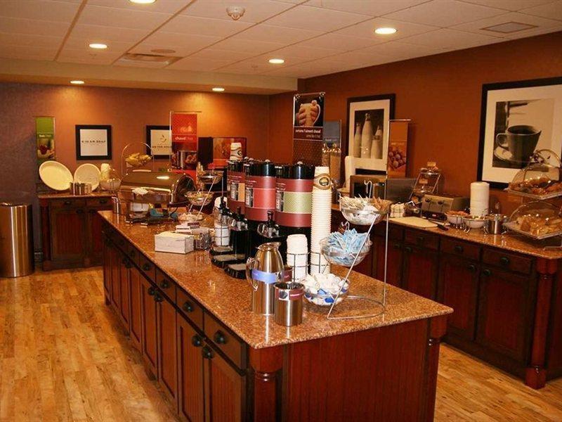 Hampton Inn & Suites By Hilton Монктон Екстер'єр фото