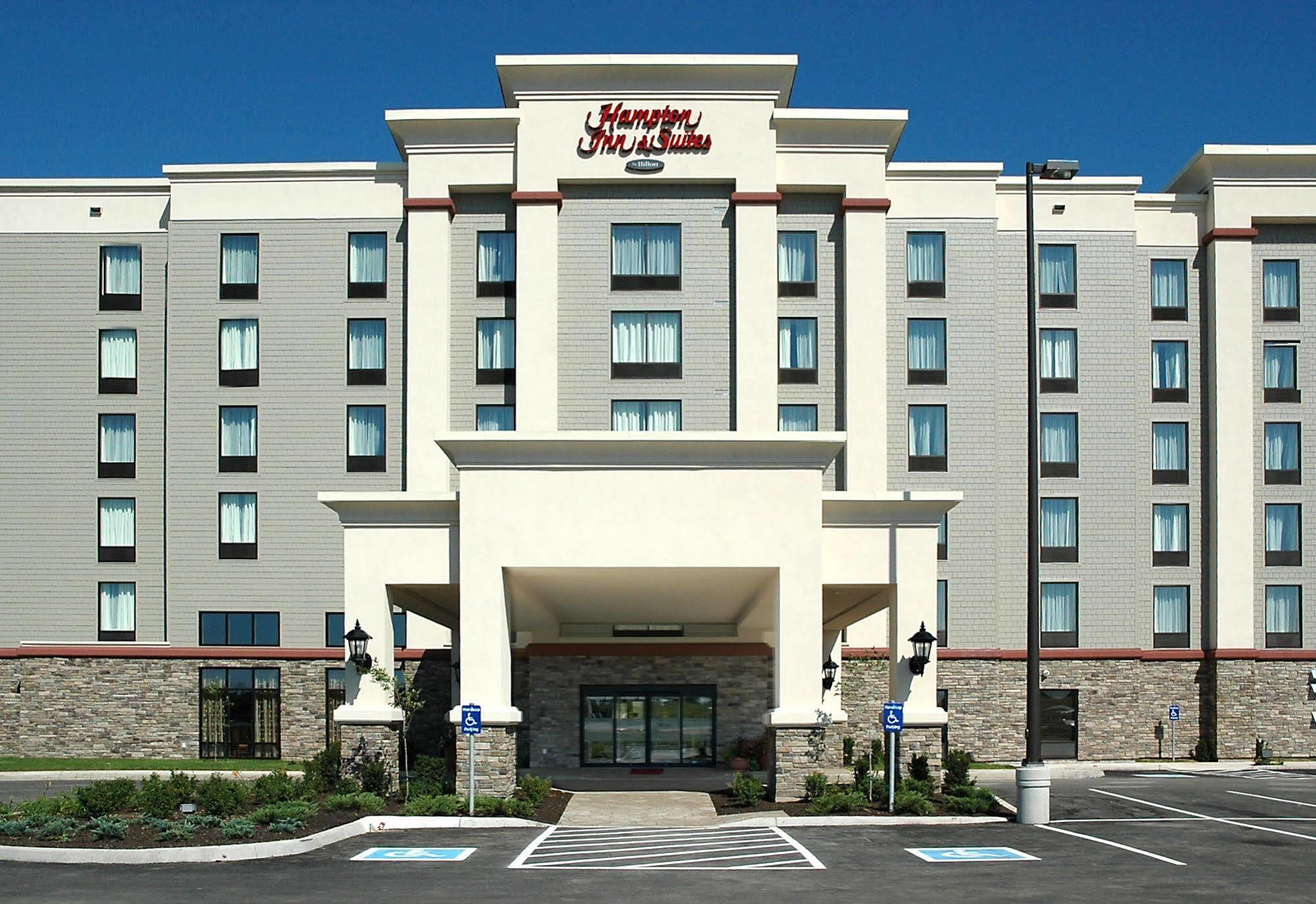 Hampton Inn & Suites By Hilton Монктон Екстер'єр фото